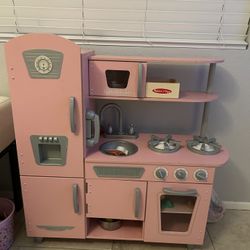 Play Kitchen 