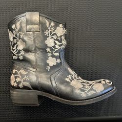 Women Aetrex Boots