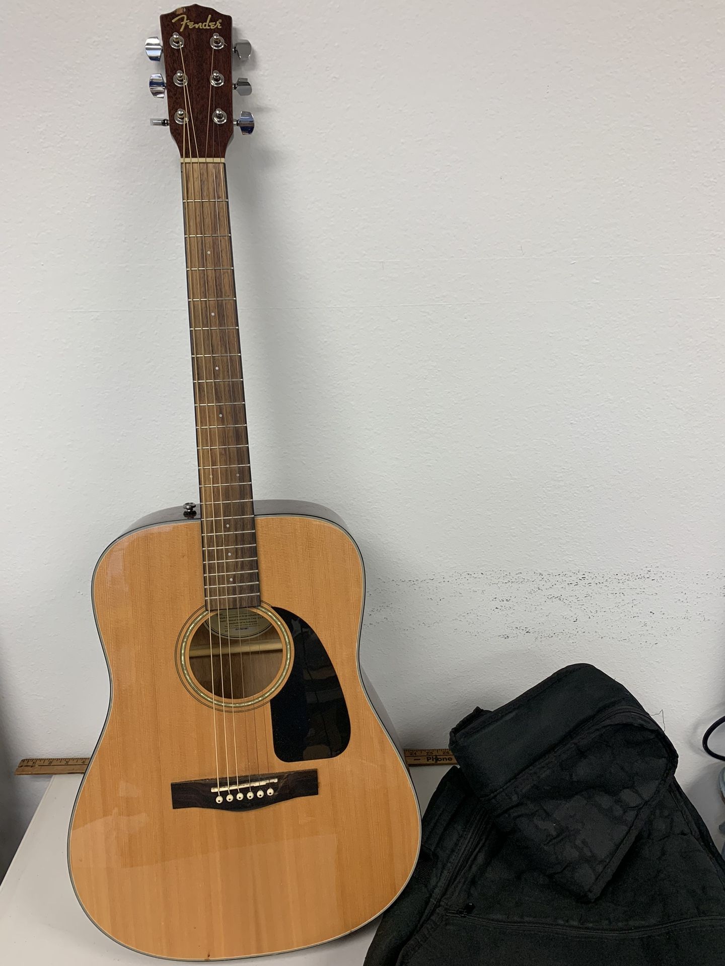 Fender DG8S Acoustic Guitar W/bag