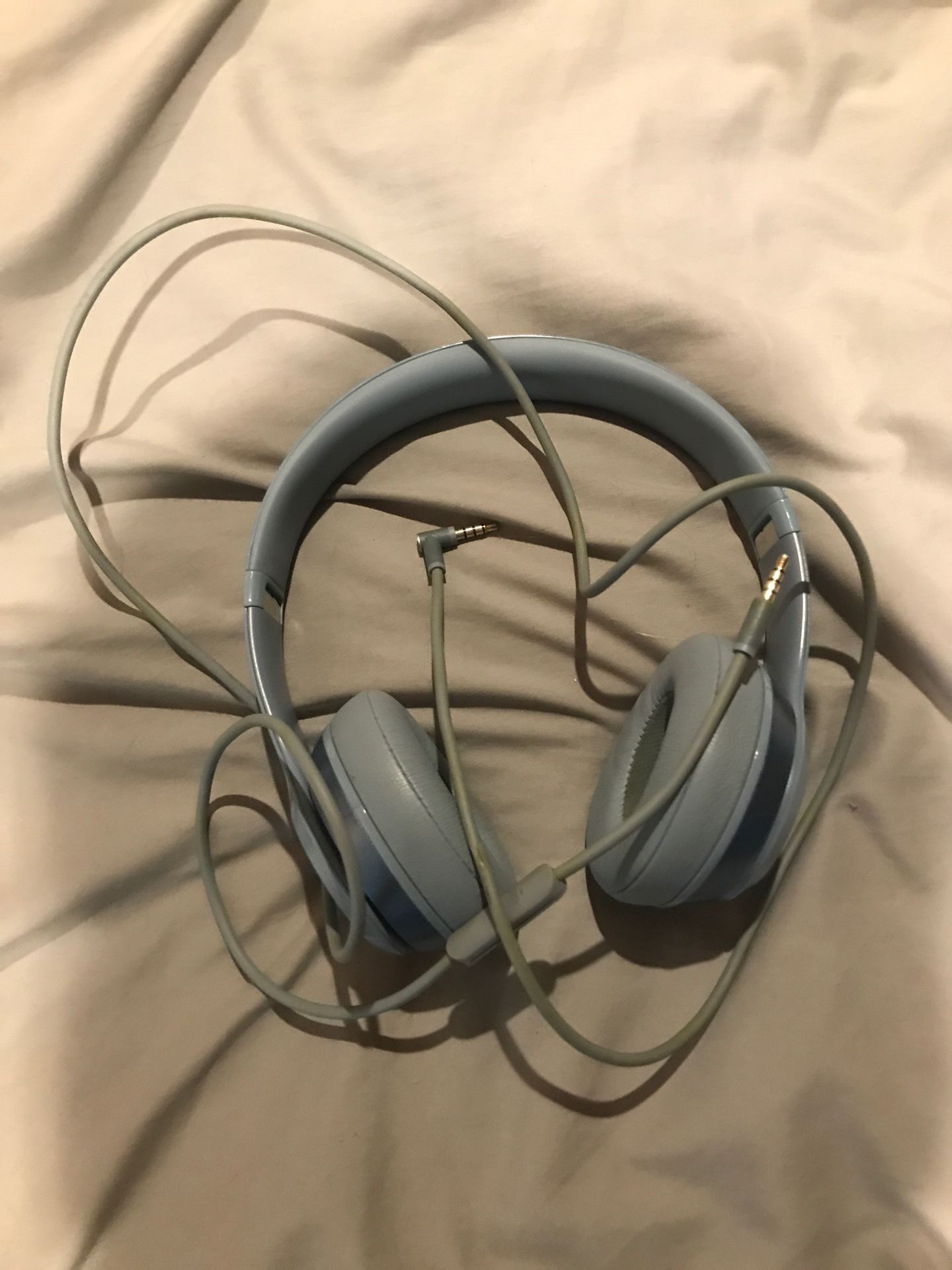 Beats solo 2