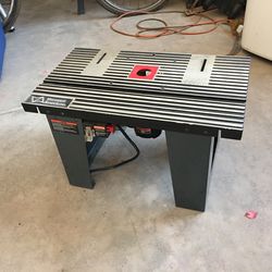 Craftsman Router With Table  