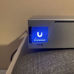 Ubiquiti 16 Port POE Switch