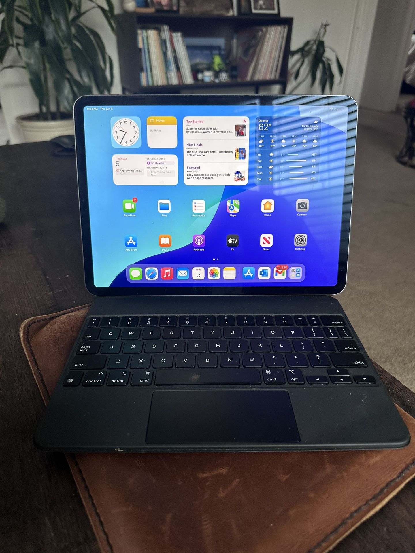 iPad 3rd Gen With Magic Keyboard