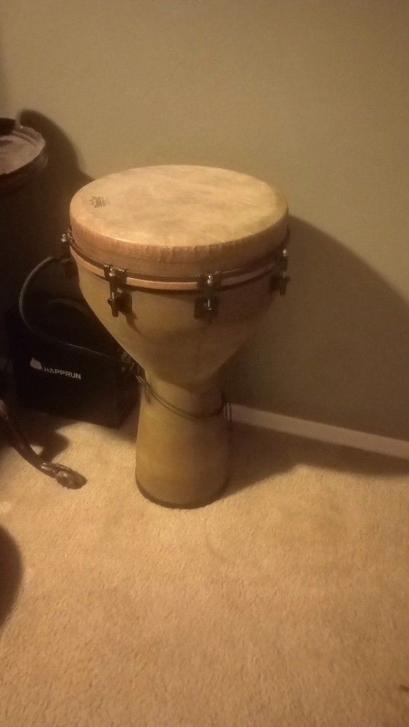 Remo Dondo Djembe Drum