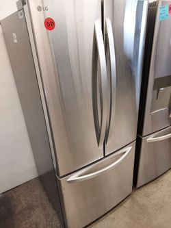 LG 22cu.ft 30" French Door Refrigerator