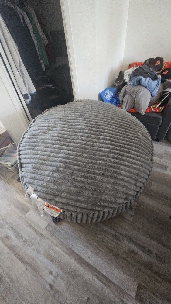 Lounge CO Poof