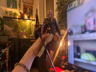 Final Fantasy XIII Lightning Returns Play Arts Kai Figure