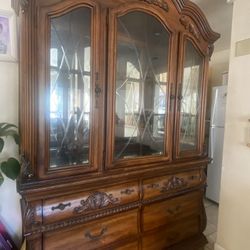 Nice Dining Room Piece! Need Gone Today