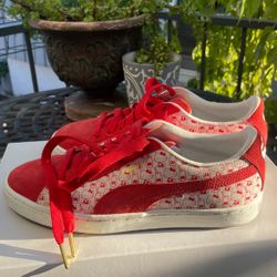Women’s Hello Kitty Puma Sneakers