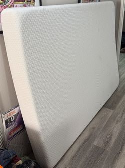 Full size mattress free just needs to be picked up