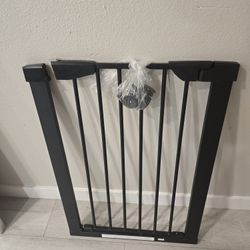 Black Baby Or Pet Gate