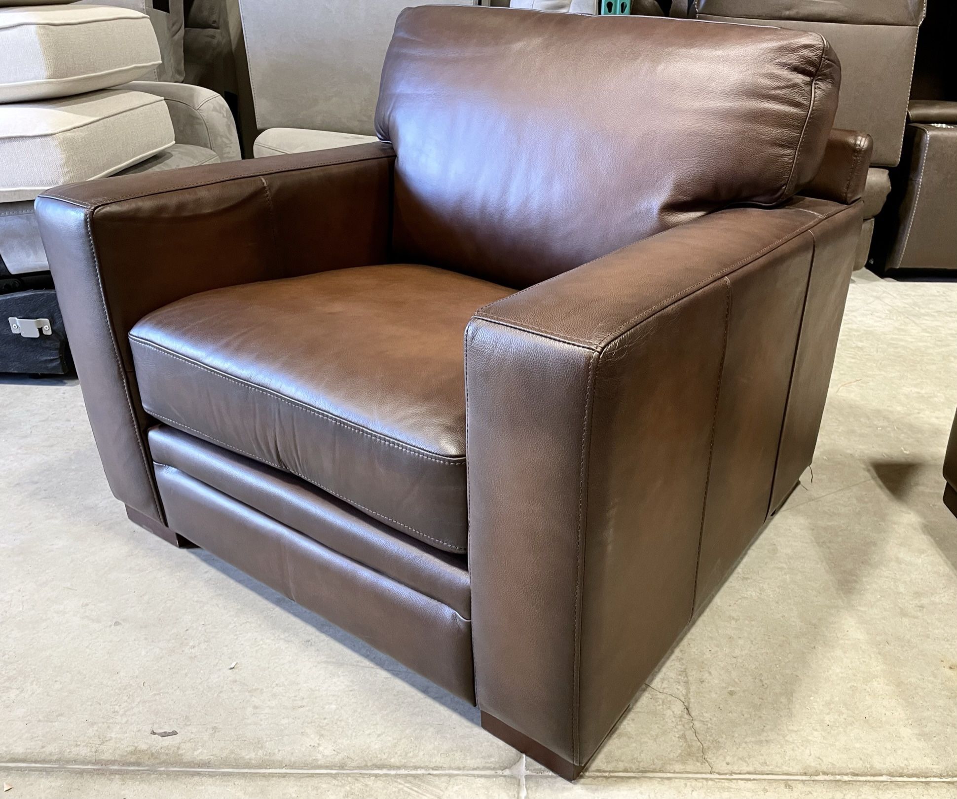 WAREHOUSE CLEARANCE Luca 2piece Top Grain Leather Set Sofa, Chair