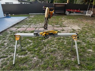 DeWALT heavy-duty miter saw stand