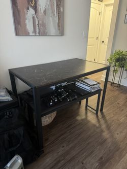 Dining Room Table With Benches .