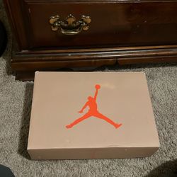 Jordan 6 Travis Scott’s