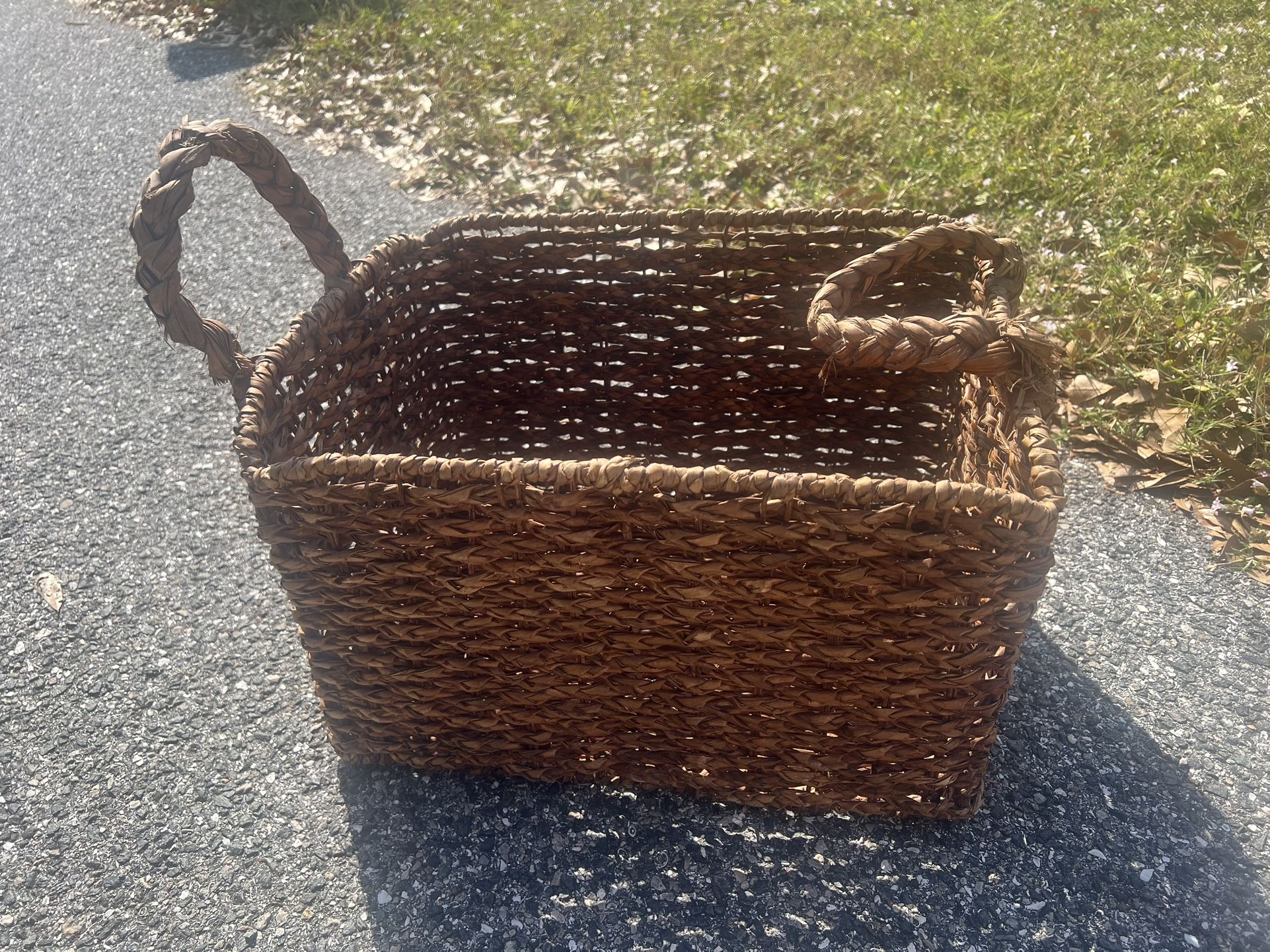 Wicker Medium Basket 