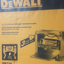 DEWALT 15 Amp Corded 12.5 in. Bench Plane