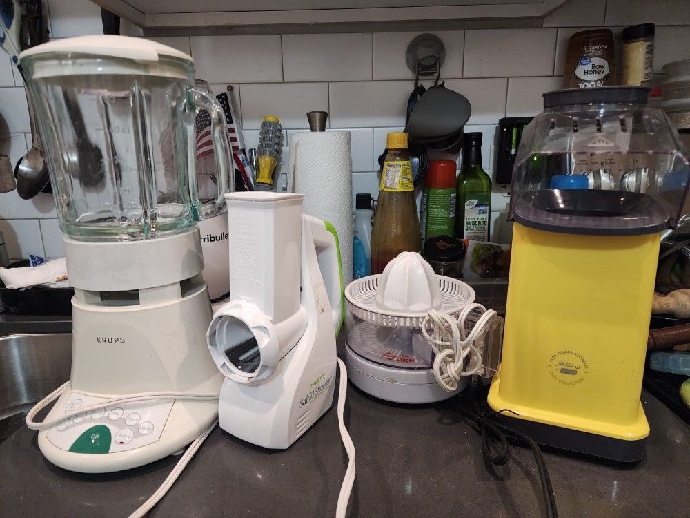 Mixer, Salad Shooterr, Popcorn Maker, Citric Juicer