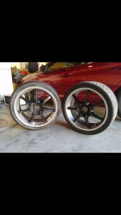 Selling 4 wheels for sale (comes with 19 inch bolts)