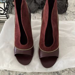 Louis Vuitton Heels - Almost New