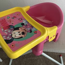 Disney Minnie Mouse Mealtime Booster Seat