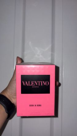 woman fragrance
