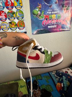 Nike Air Jordan 1 Mid Toddler Sneaker