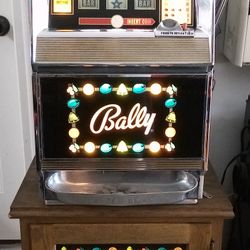 Slot Machine With Stand