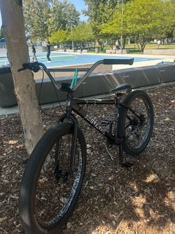 Throne 27.5