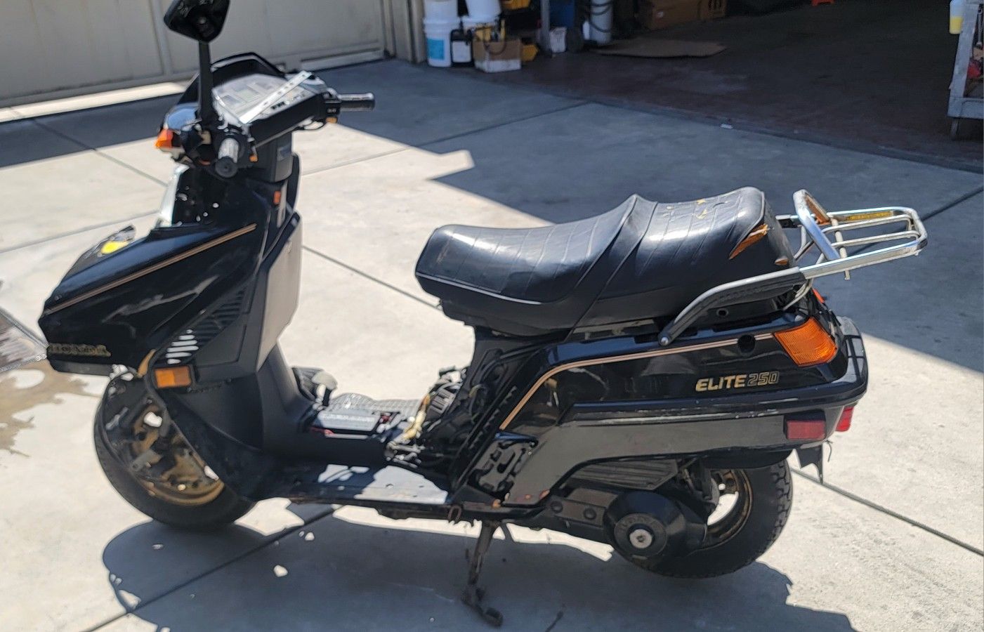 Vintage 1986 HONDA Elite Deluxe CH250