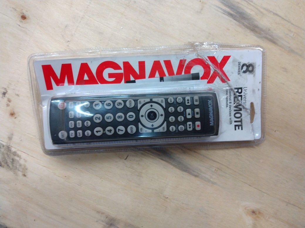 Open Box Magnavox 8-in-1 Universal Remote Control MC348