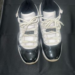 jordan 11s sz 8