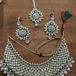 Earrings Necklace Tika Indian/Pakistani Jewelry