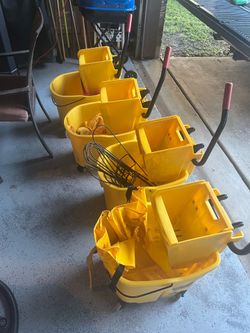 Mop buckets