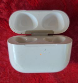 Apple AirPods charging case, good condition. Taking Best Offer.