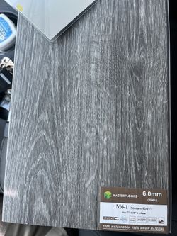 LUXURY VINYL FLOORING 