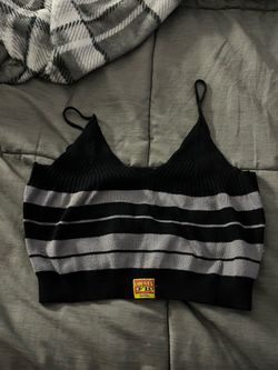 Fb county women’s top