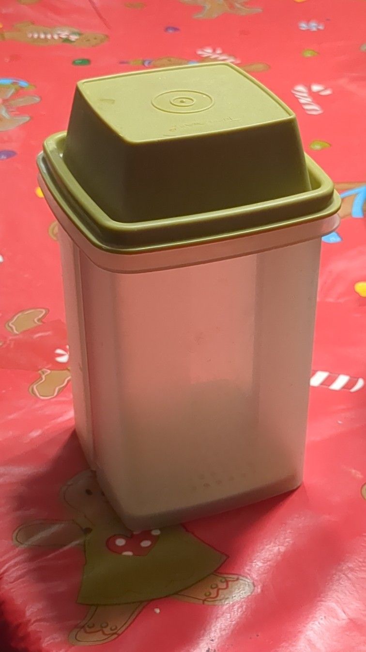 Tupperware Jalapeno Holder