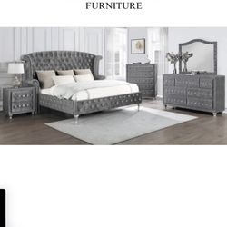 New King Bedroom Set 4 Pieces 