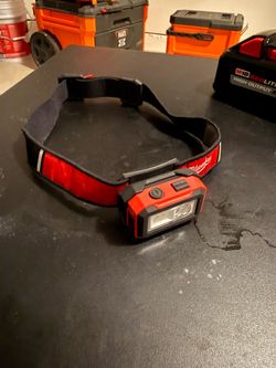 Milwaukee headlight rechargeable