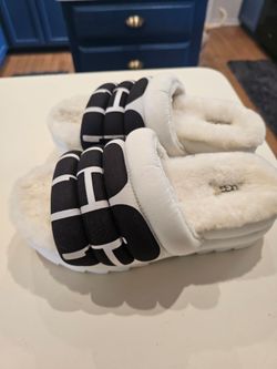 UGG Fluff Yeah Slide Slippers