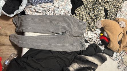 Grey baggy jeans from Zara size medium in tweens