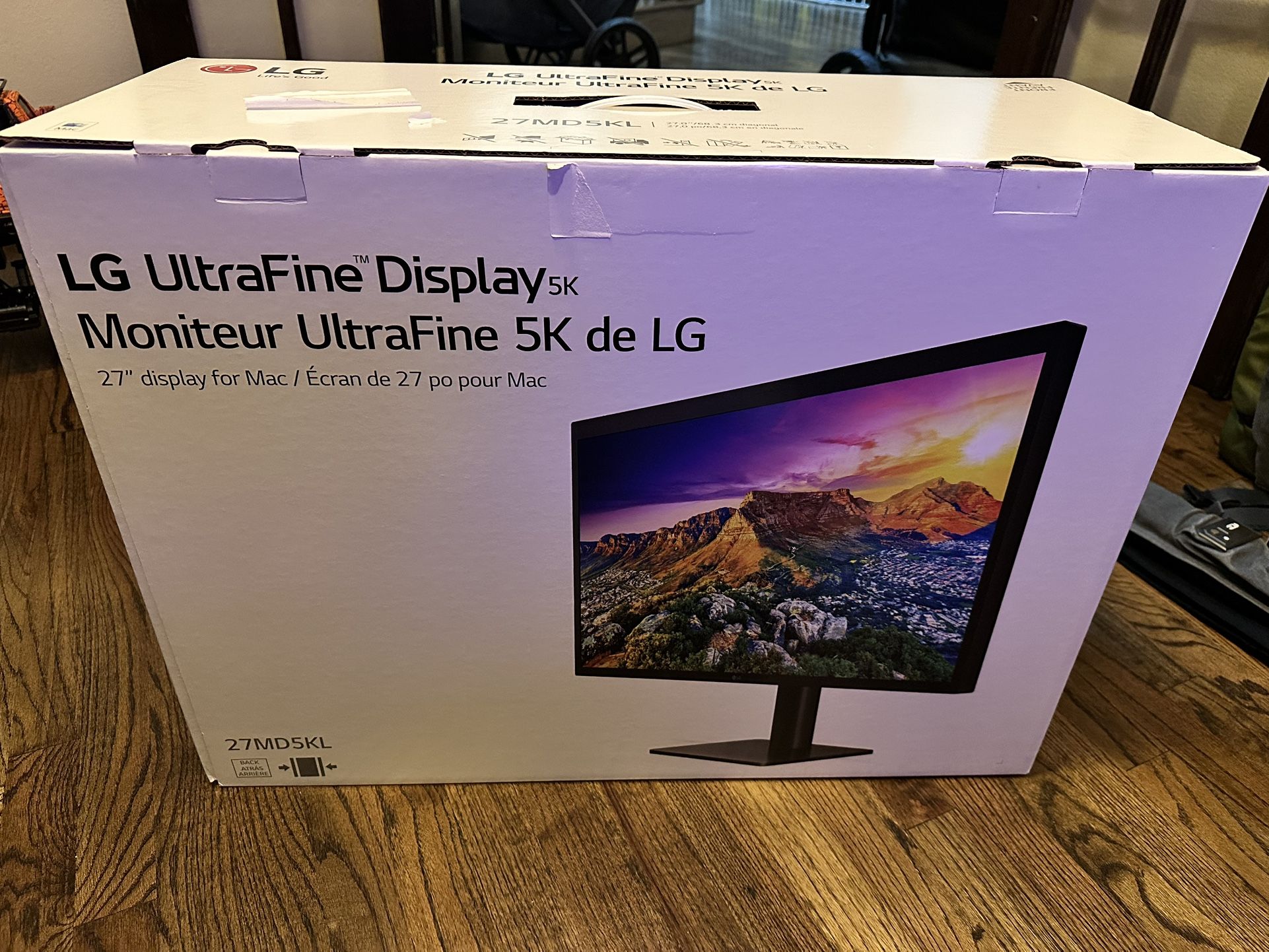 LG UltraFine 5K Monitors For Mac