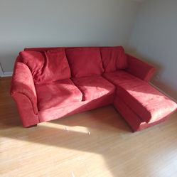 3 Seat Plush Sofa/ Pullout Bed
