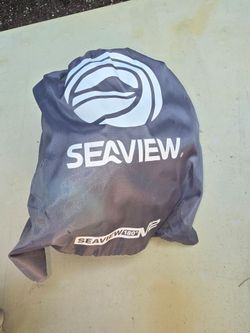 Seaview snorkle mask.