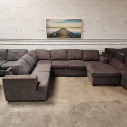 Free Delivery! Living Spaces Gray Sectional With Chaise Sofa Couch $800 OFF!