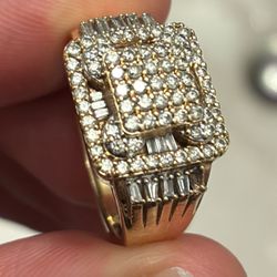 10k Gold Diamond Ring 
