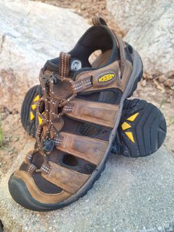 Keen Targhee III Brown Leather Hiking Sandals Men's Size 9 Outdoor Trail Shoes