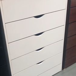 Five drawers dresser