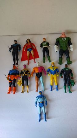 ACTION FIGURES LOT